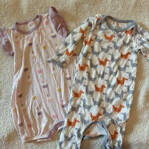 BESTAROO Bundle One Piece Outfits Size 12-18 Months Casual lightweight